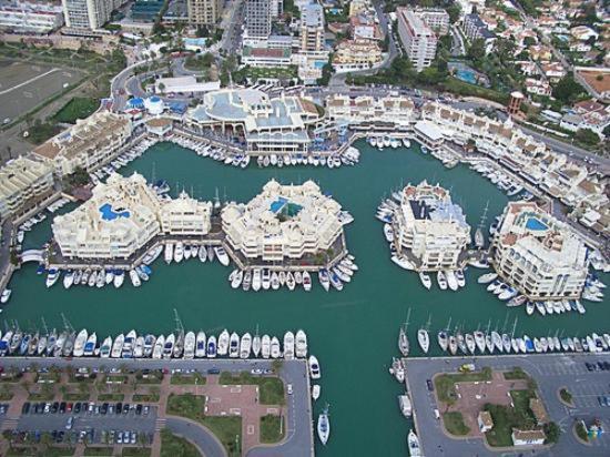Sweet Home In Puerto Marina เบนัลมาเดนา ภายนอก รูปภาพ
