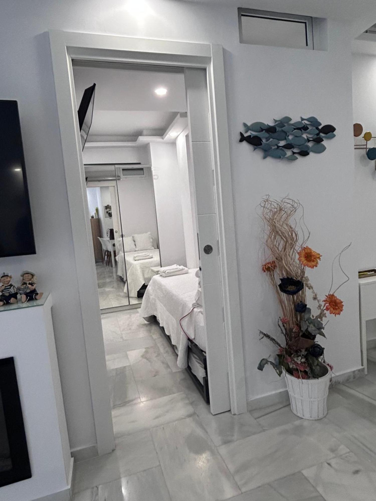 Sweet Home In Puerto Marina เบนัลมาเดนา ภายนอก รูปภาพ